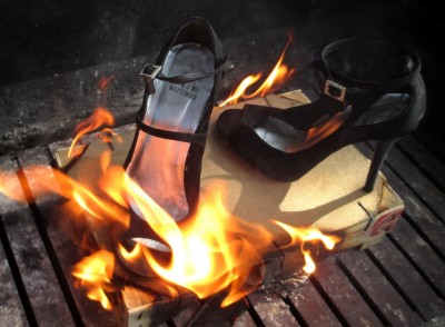 Stuart_Weitzman_evening_shoes_BBQ16.JPG