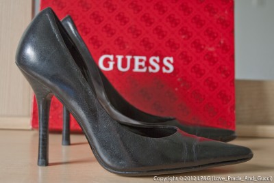 Guess Carrie (black)
