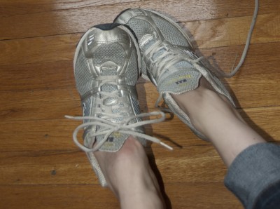 They are so comfy I never bother to wear socks with these. Maybe that's why they reek of feet!