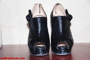 2012-12-10h_casadei-peeptoe-platforms.jpg