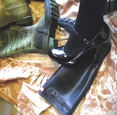 Sexy heels ready for some welly abuse action